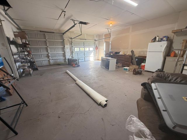 75 Reese Street, Irvine, KY 40336