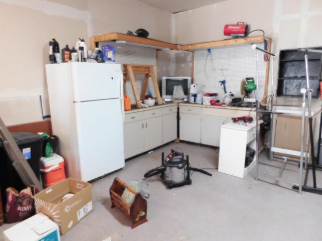 75 Reese Street, Irvine, KY 40336