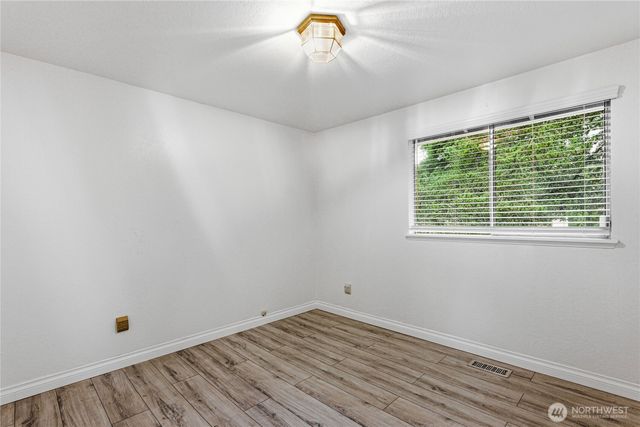 31838 25th Avenue SW, Federal Way, WA 98023