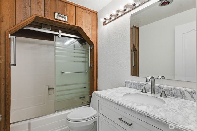 31838 25th Avenue SW, Federal Way, WA 98023