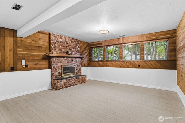 31838 25th Avenue SW, Federal Way, WA 98023