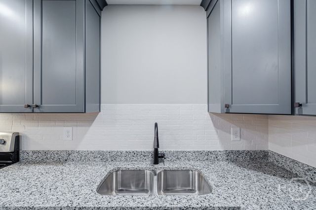 34 Depot St 25, Hartwell, GA 30643