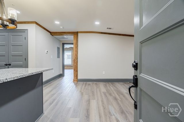 34 Depot St 25, Hartwell, GA 30643