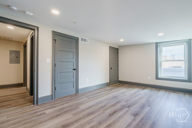 34 Depot St 25, Hartwell, GA 30643