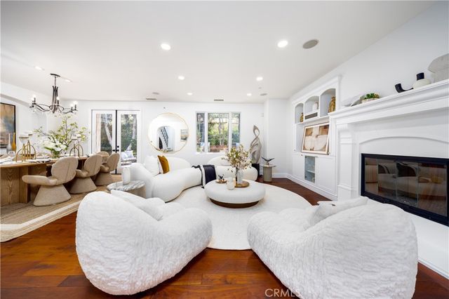 22 Shady, Irvine, CA 92603