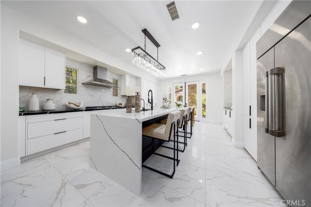 22 Shady, Irvine, CA 92603