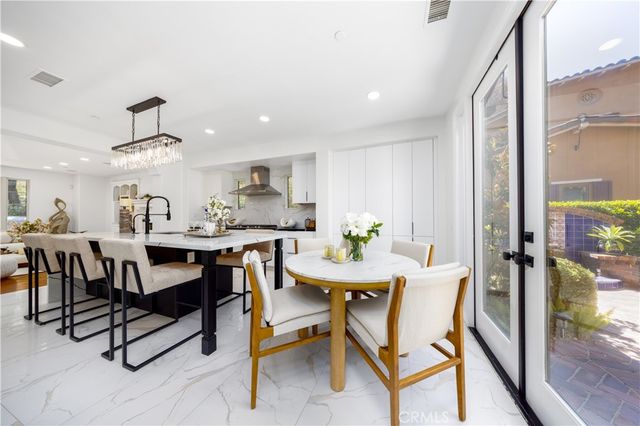22 Shady, Irvine, CA 92603