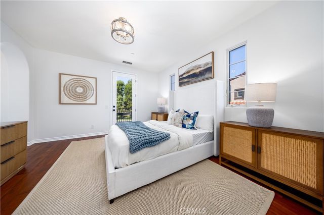 22 Shady, Irvine, CA 92603