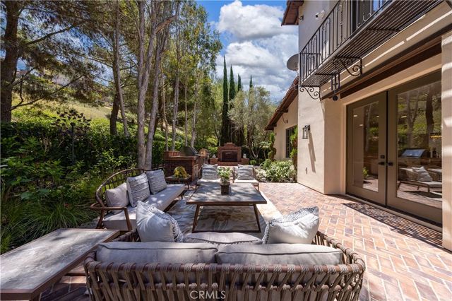 22 Shady, Irvine, CA 92603