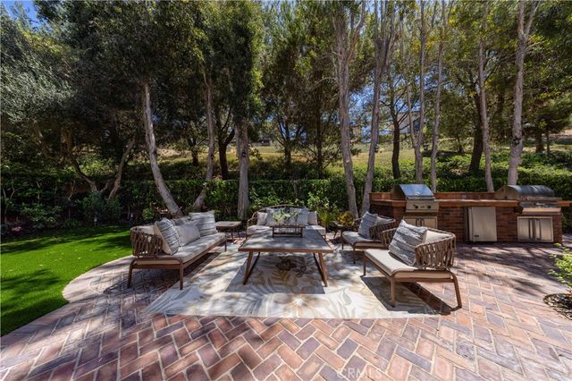 22 Shady, Irvine, CA 92603