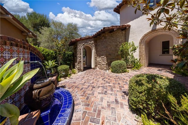 22 Shady, Irvine, CA 92603
