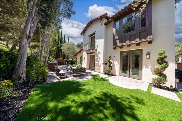 22 Shady, Irvine, CA 92603