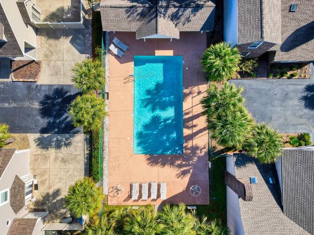 1004 Edge Dr., North Myrtle Beach, SC 29582