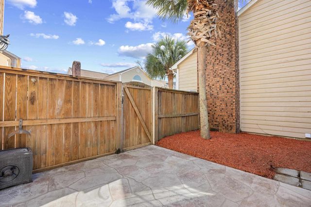 1004 Edge Dr., North Myrtle Beach, SC 29582