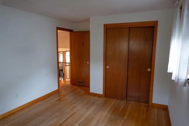 24 Hanson St, Brockton, MA 02302
