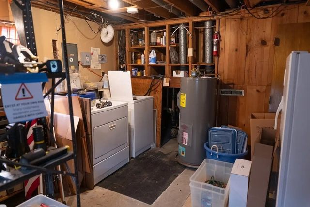 24 Hanson St, Brockton, MA 02302