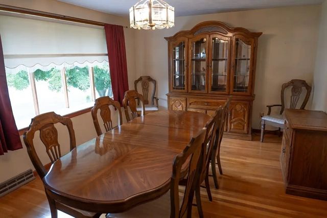 24 Hanson St, Brockton, MA 02302