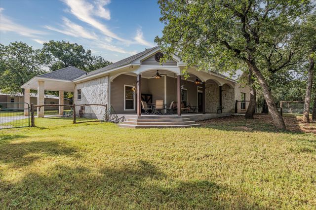 831 County Road 2200, Aquilla, TX 76622