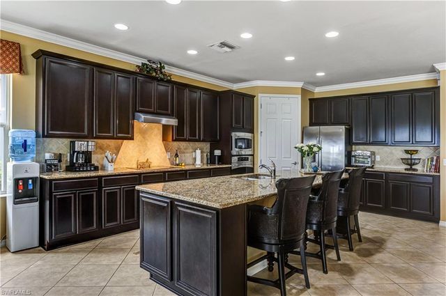 8650 Palermo CT, Naples, FL 34114