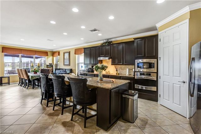 8650 Palermo CT, Naples, FL 34114