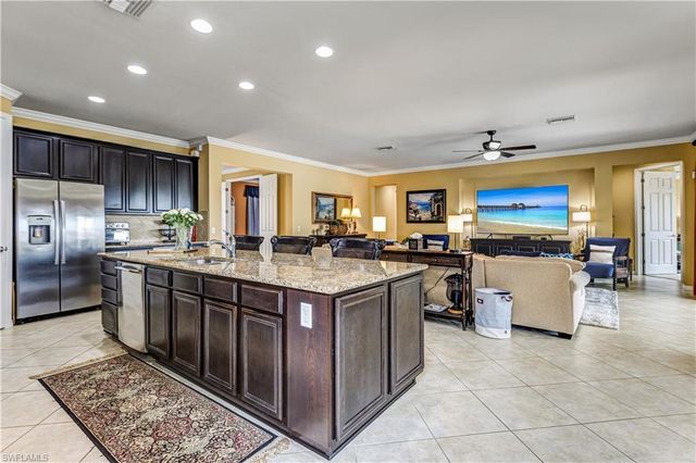 8650 Palermo CT, Naples, FL 34114