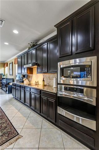 8650 Palermo CT, Naples, FL 34114