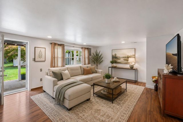 12534 FEDOR RD, Philadelphia, PA 19154