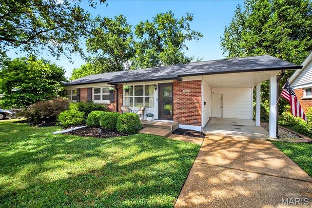 4362 Big Chief Drive, St Louis, MO 63123