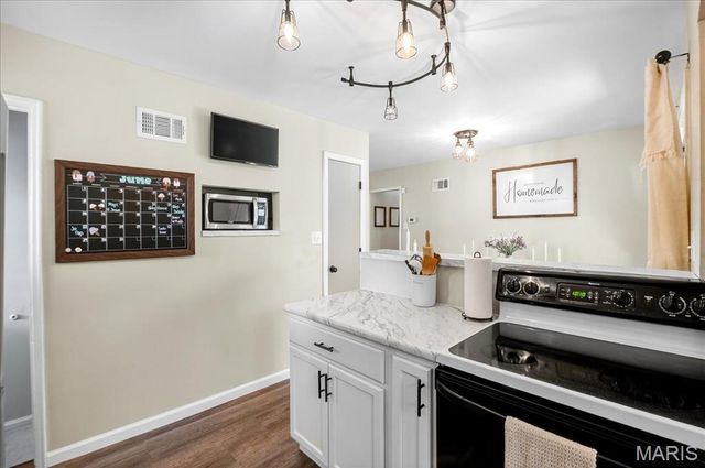 4362 Big Chief Drive, St Louis, MO 63123