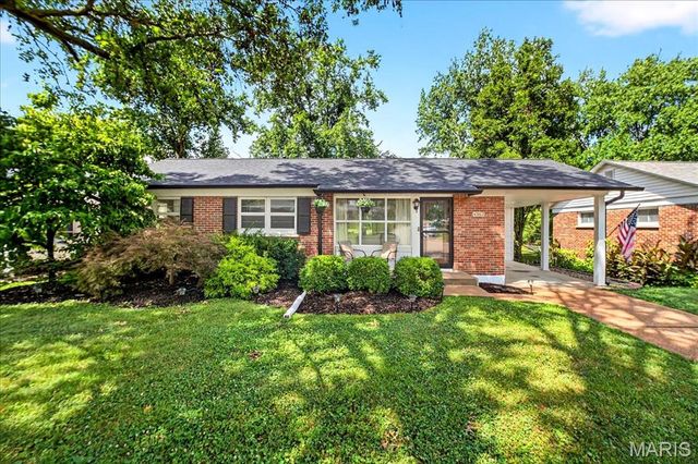 4362 Big Chief Drive, St Louis, MO 63123