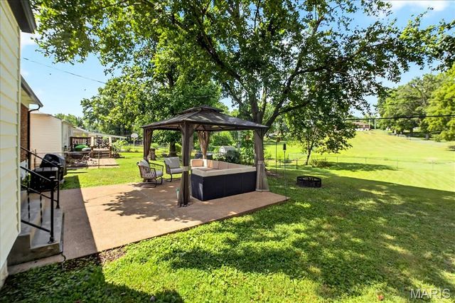 4362 Big Chief Drive, St Louis, MO 63123