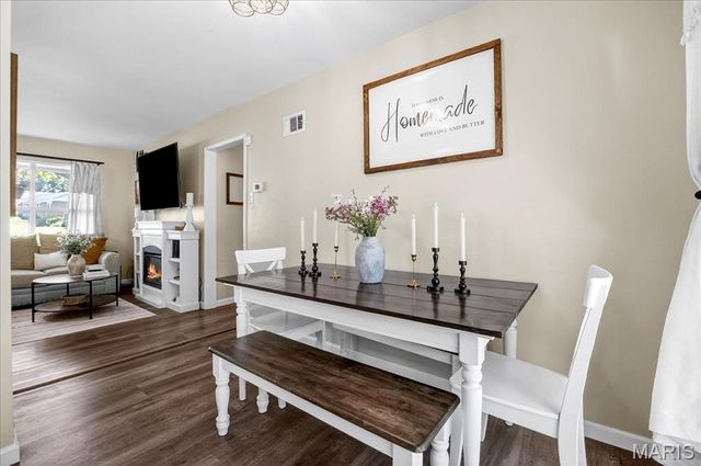4362 Big Chief Drive, St Louis, MO 63123