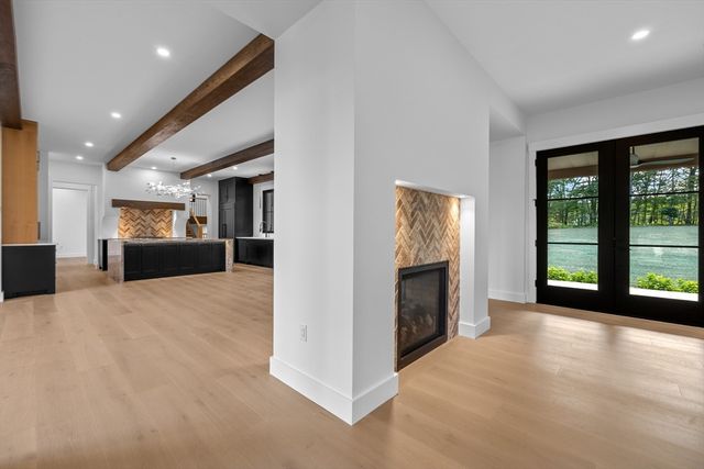216 Greenwood Rd, Andover, MA 01810