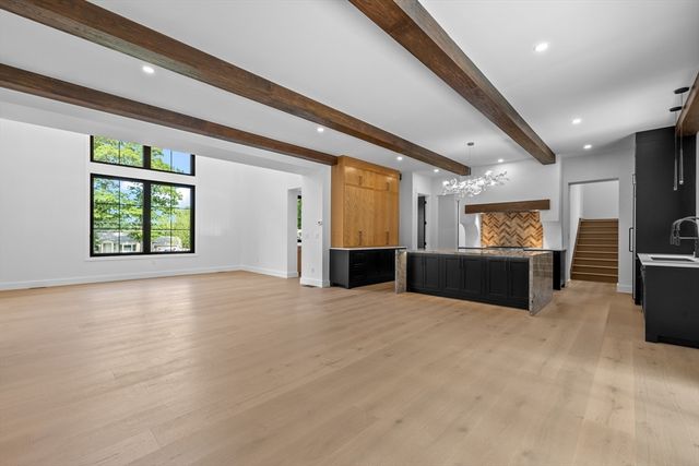 216 Greenwood Rd, Andover, MA 01810