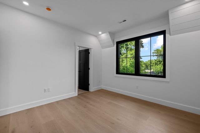 216 Greenwood Rd, Andover, MA 01810