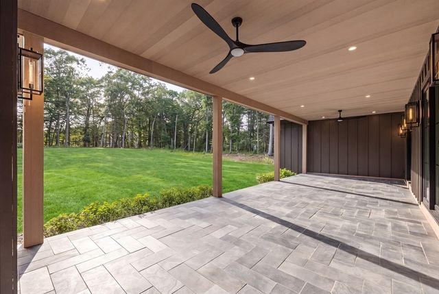 216 Greenwood Rd, Andover, MA 01810