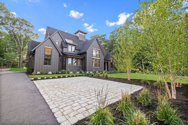 216 Greenwood Rd, Andover, MA 01810