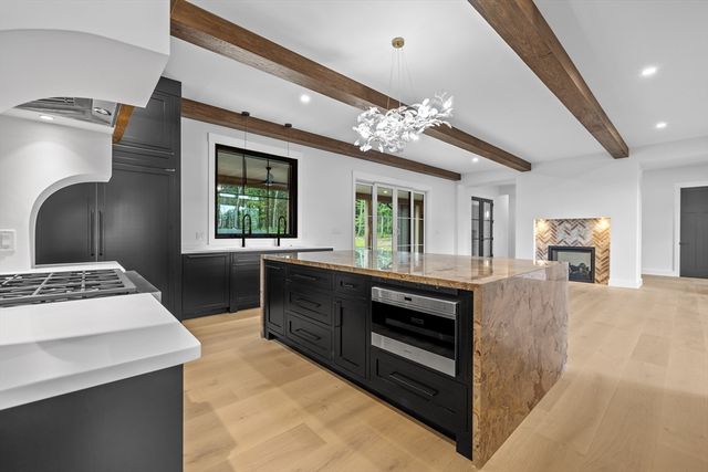216 Greenwood Rd, Andover, MA 01810
