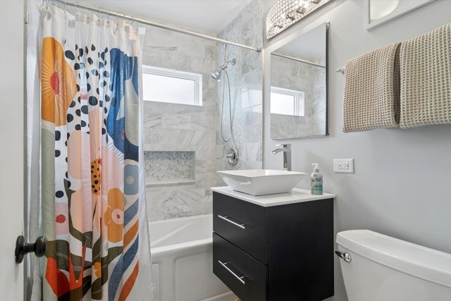 775 Broadview Avenue, Highland Park, IL 60035