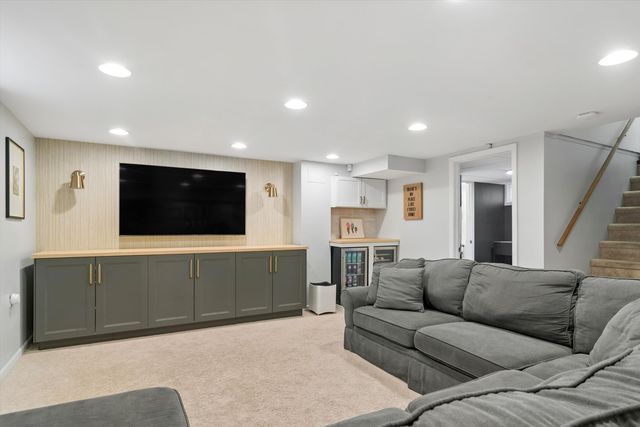 775 Broadview Avenue, Highland Park, IL 60035