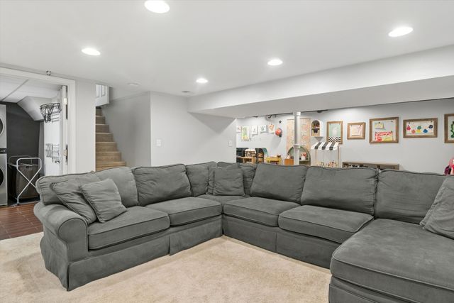 775 Broadview Avenue, Highland Park, IL 60035