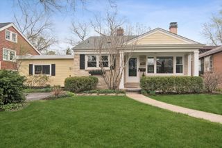 775 Broadview Avenue, Highland Park, IL 60035