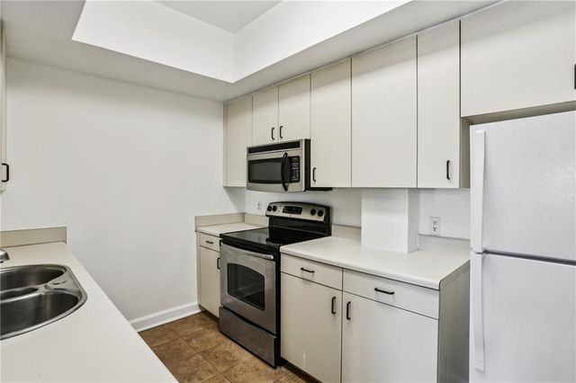 2161 Peachtree NE Road 205, Atlanta, GA 30309