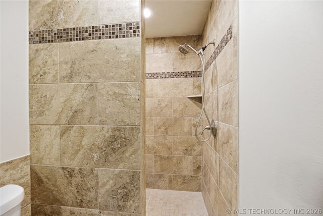 8608 E 106th Street, Tulsa, OK 74133