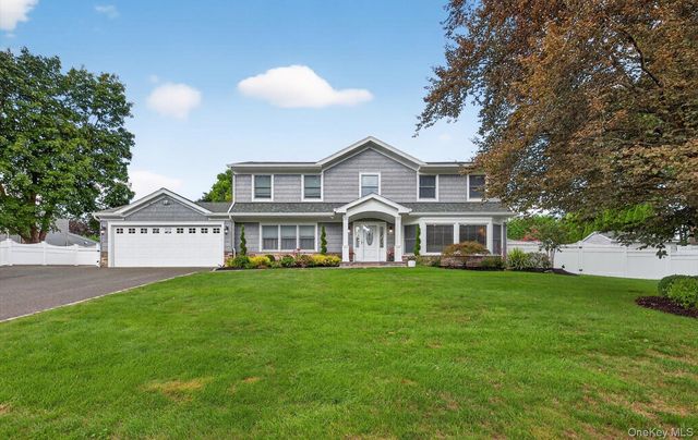 4 Cori Lane, East Northport, NY 11731