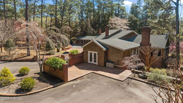 4 Augusta Way, Pinehurst, NC 28374