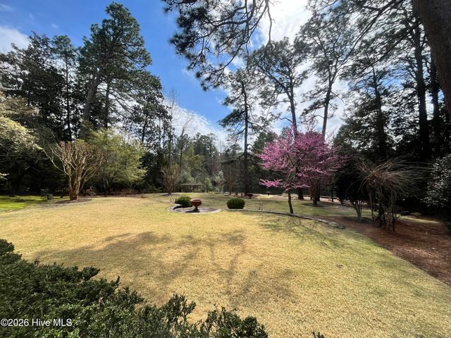 4 Augusta Way, Pinehurst, NC 28374