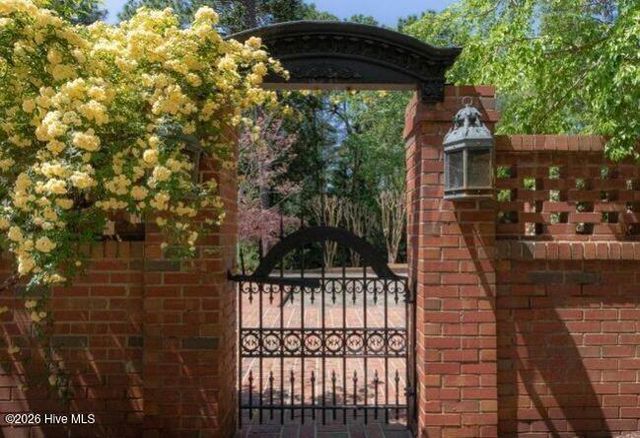 4 Augusta Way, Pinehurst, NC 28374