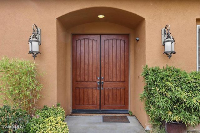 9651 Sagebrush Avenue, Chatsworth, CA 91311