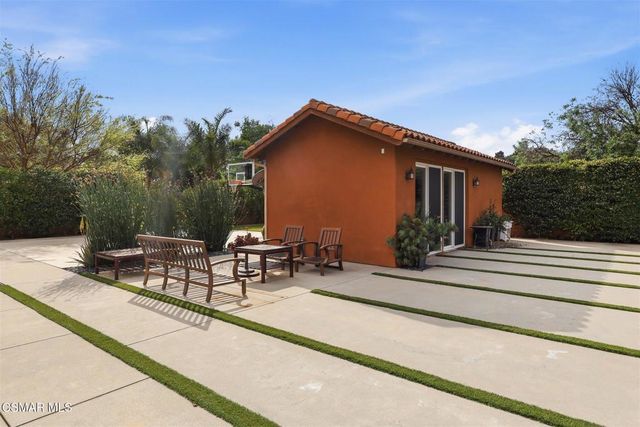 9651 Sagebrush Avenue, Chatsworth, CA 91311